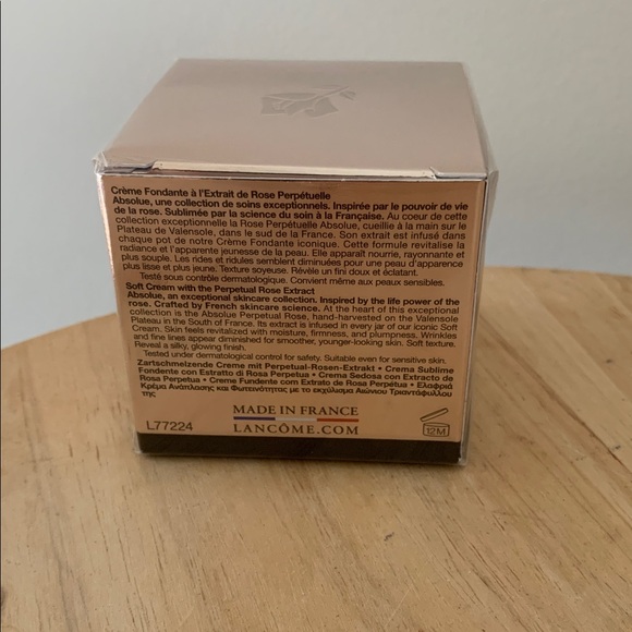 Lancôme Absolue Soft Cream - Picture 2 of 3